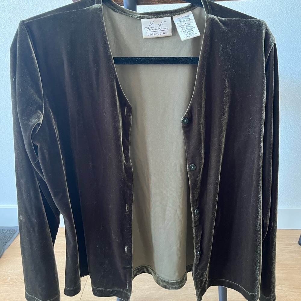 4 for $30! & free shipping - 
Vintage Kathie Lee Collection Brown Velvet Top